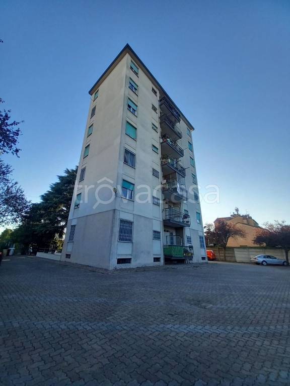 appartamento in vendita a Cinisello Balsamo in zona Bettola