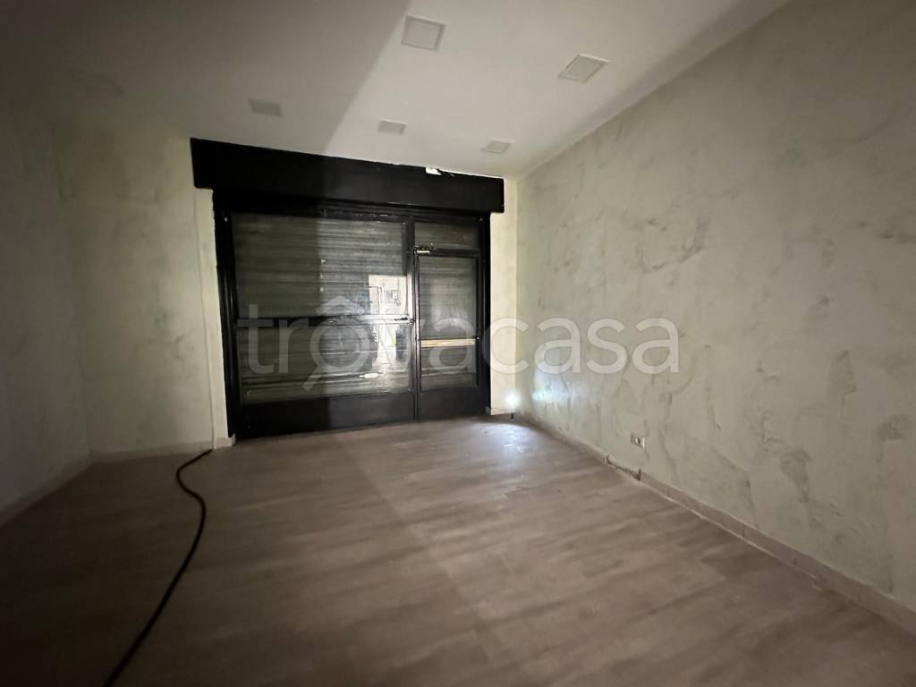 negozio in vendita a Cinisello Balsamo