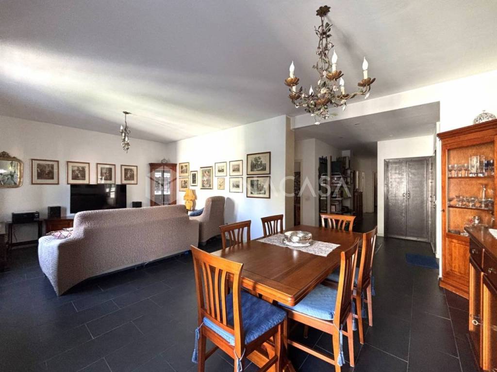 appartamento in vendita a Cinisello Balsamo in zona Robecco