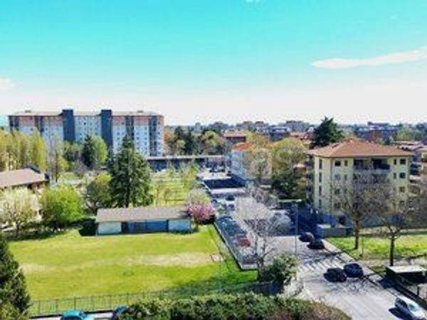 casa indipendente in vendita a Cinisello Balsamo