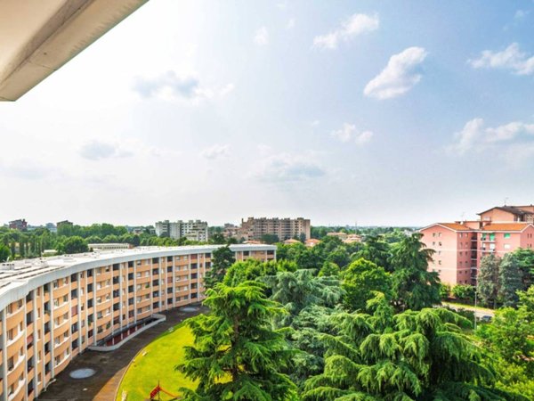 appartamento in vendita a Cinisello Balsamo in zona Campo dei Fiori