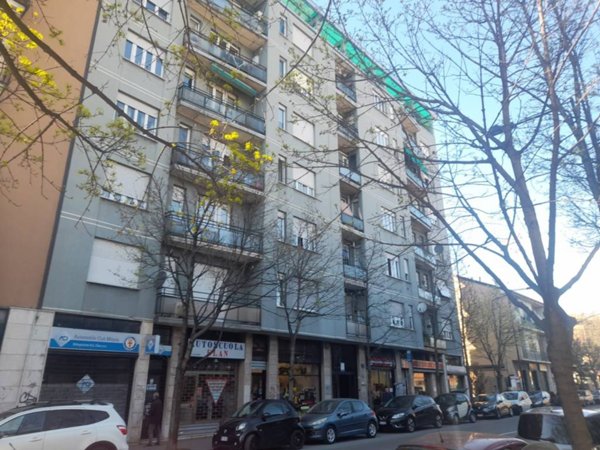 appartamento in vendita a Cinisello Balsamo in zona Robecco