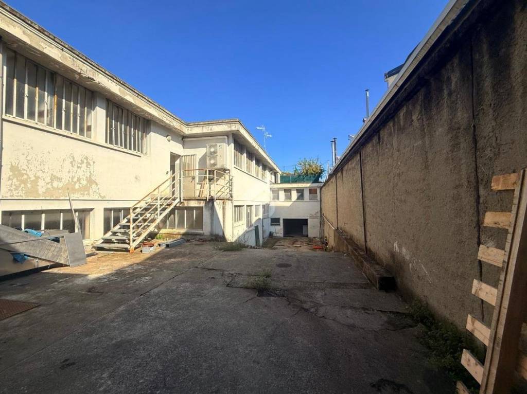 appartamento in vendita a Cinisello Balsamo in zona Bettola