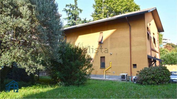 casa indipendente in vendita a Cinisello Balsamo