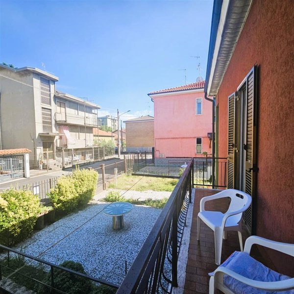 casa indipendente in vendita a Cinisello Balsamo in zona Sant'Eusebio