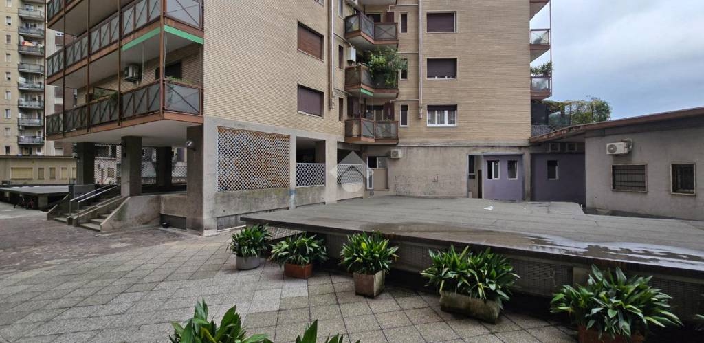 appartamento in vendita a Cinisello Balsamo in zona Robecco