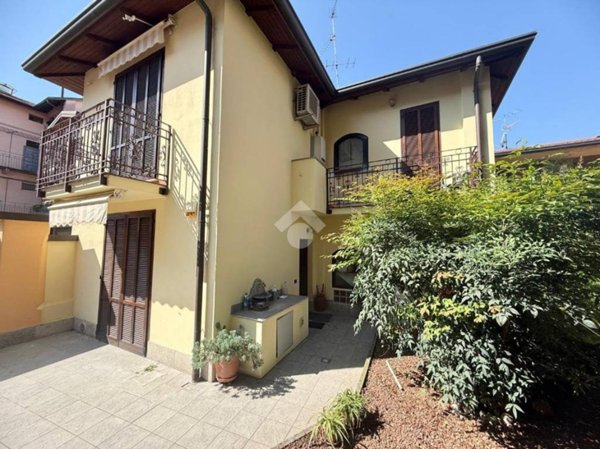 casa indipendente in vendita a Cinisello Balsamo