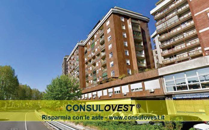 appartamento in vendita a Cinisello Balsamo in zona Crocetta