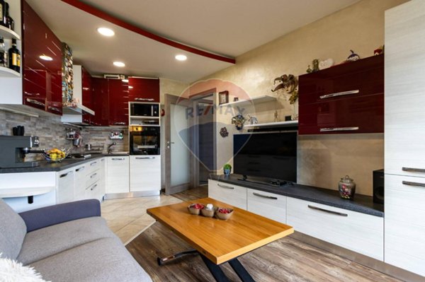 appartamento in vendita a Cinisello Balsamo in zona Robecco