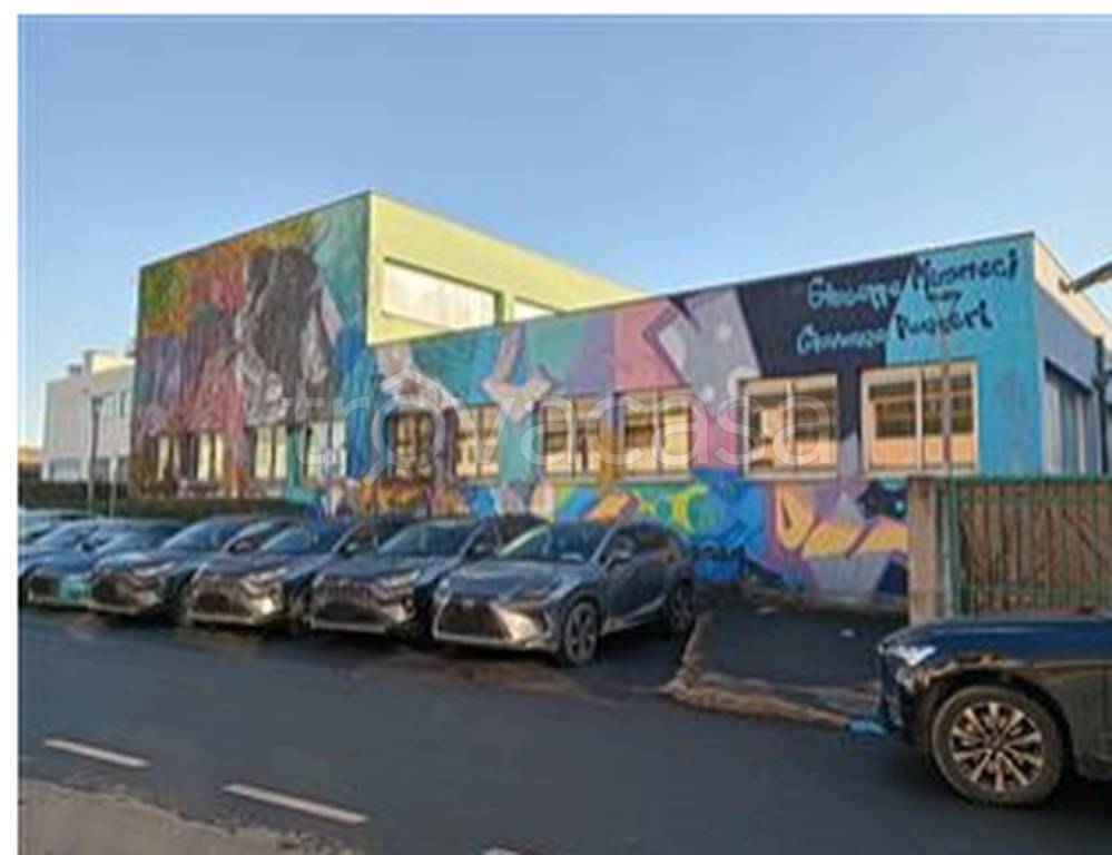 capannone in vendita a Cinisello Balsamo