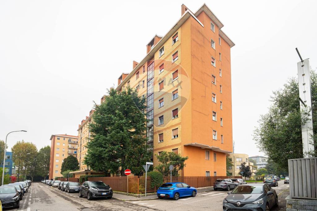 appartamento in vendita a Cinisello Balsamo in zona Robecco