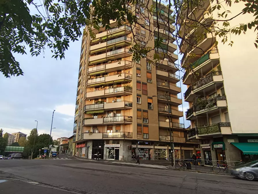 appartamento in vendita a Cinisello Balsamo in zona Crocetta