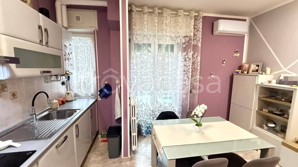 appartamento in vendita a Cinisello Balsamo in zona Bettola