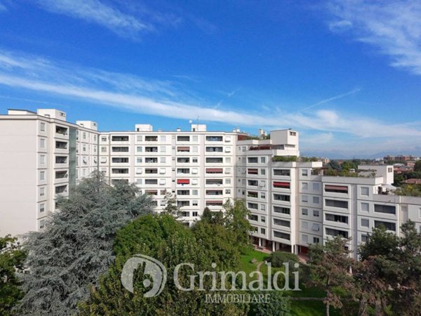 appartamento in vendita a Cinisello Balsamo in zona Campo dei Fiori