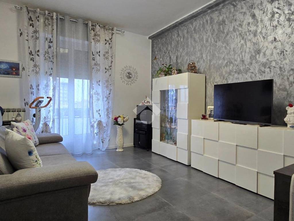 appartamento in vendita a Cinisello Balsamo in zona Robecco