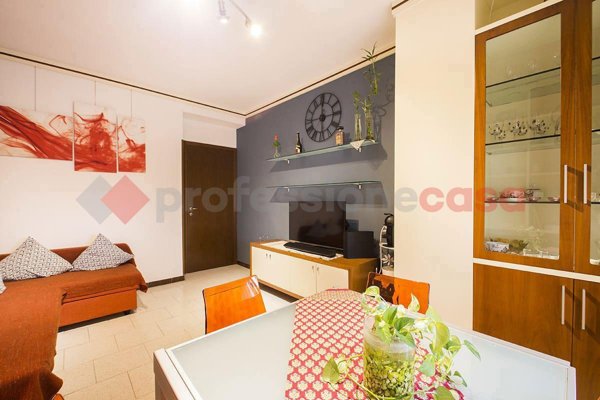 appartamento in vendita a Cinisello Balsamo in zona Robecco