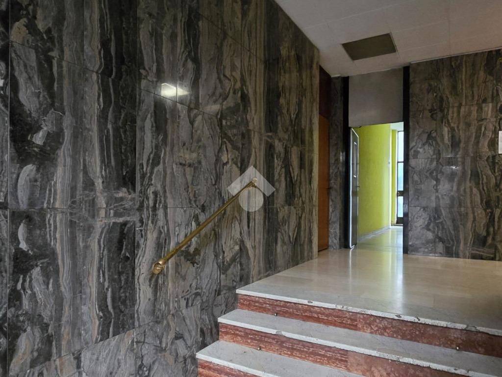 appartamento in vendita a Cinisello Balsamo in zona Robecco