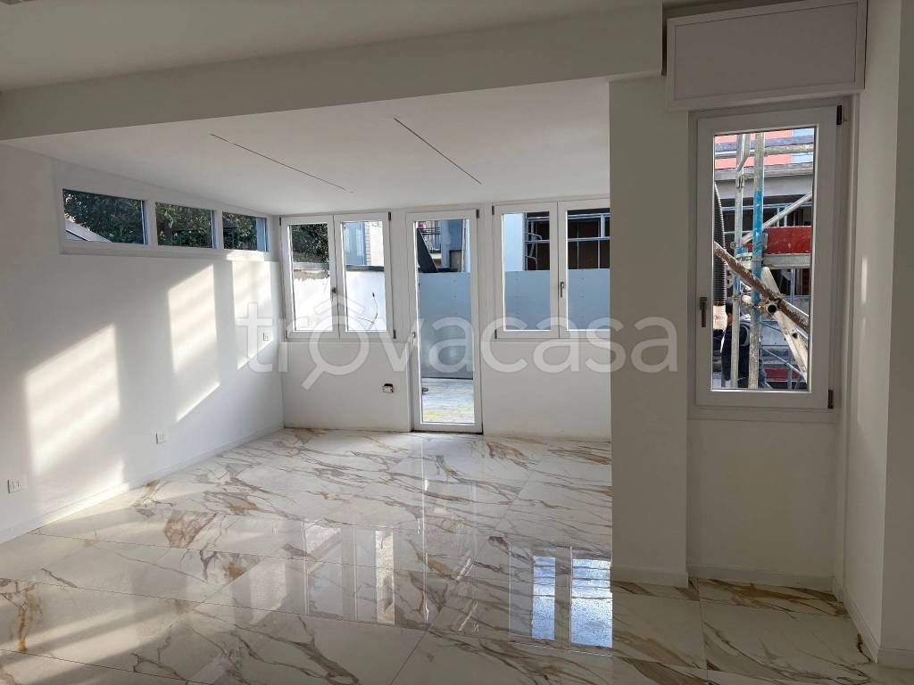 appartamento in vendita a Cinisello Balsamo in zona Robecco