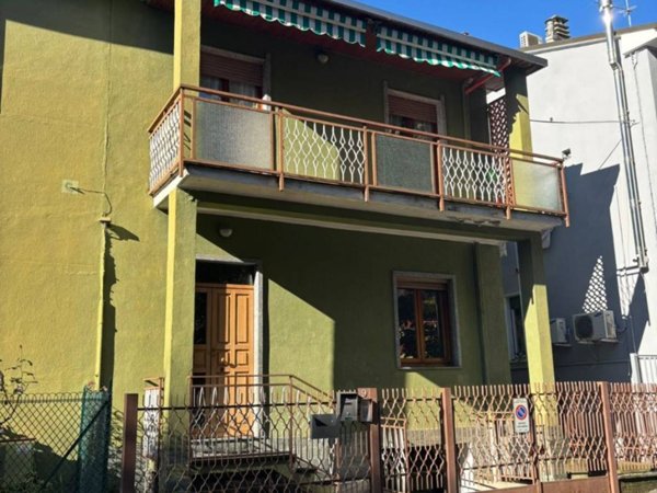 casa indipendente in vendita a Cinisello Balsamo