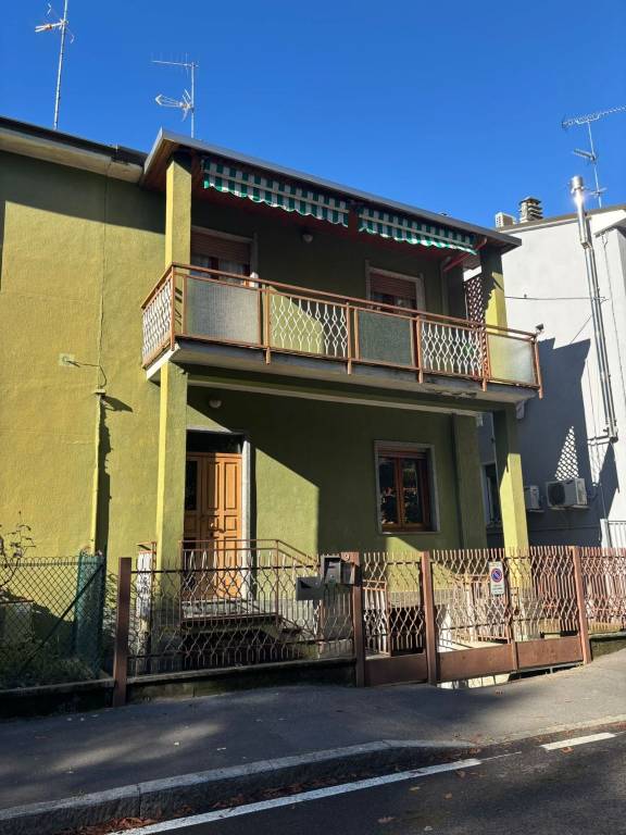 casa indipendente in vendita a Cinisello Balsamo