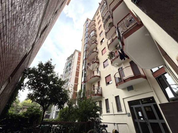 appartamento in vendita a Cinisello Balsamo in zona Robecco