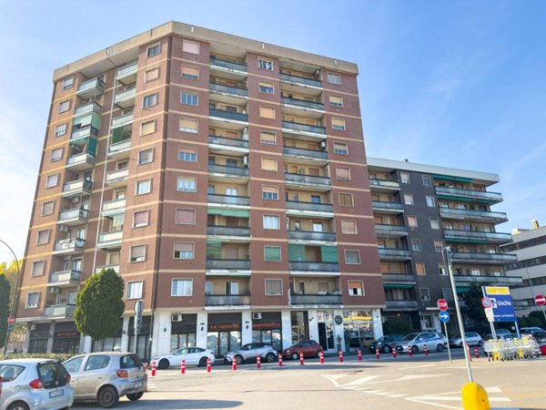 appartamento in vendita a Cinisello Balsamo in zona Robecco