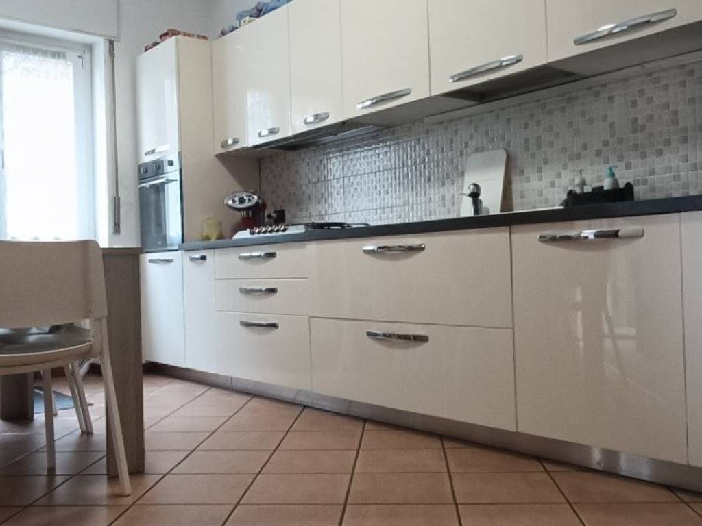 appartamento in vendita a Cinisello Balsamo in zona Robecco