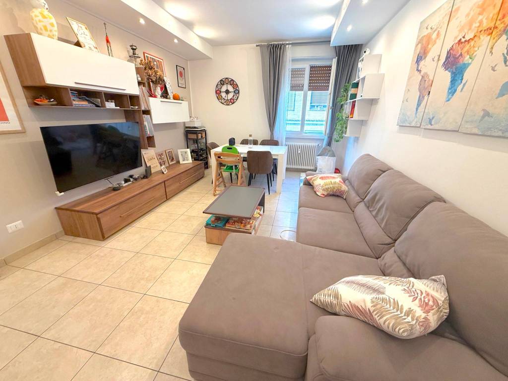 appartamento in vendita a Cinisello Balsamo in zona Robecco