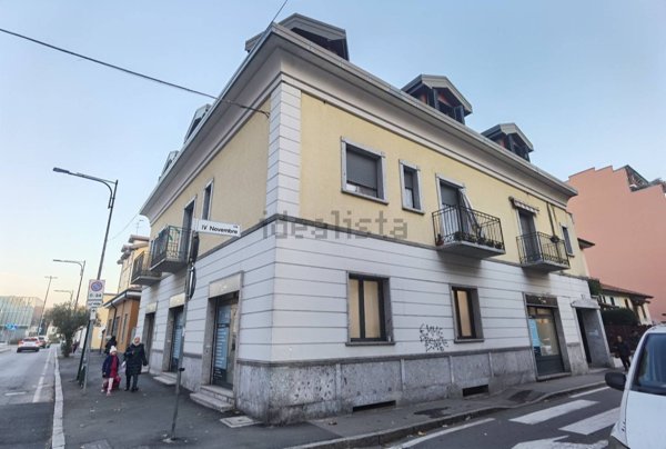 casa indipendente in vendita a Cinisello Balsamo