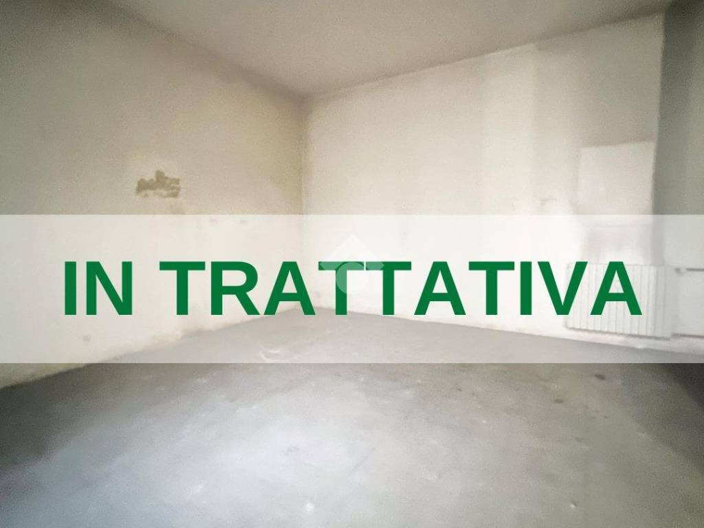 locale commerciale in vendita a Cinisello Balsamo