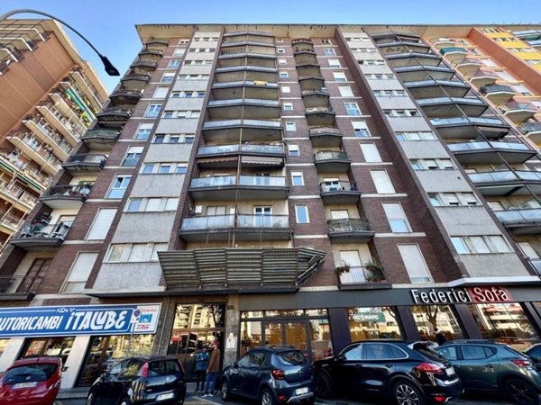 appartamento in vendita a Cinisello Balsamo in zona Robecco