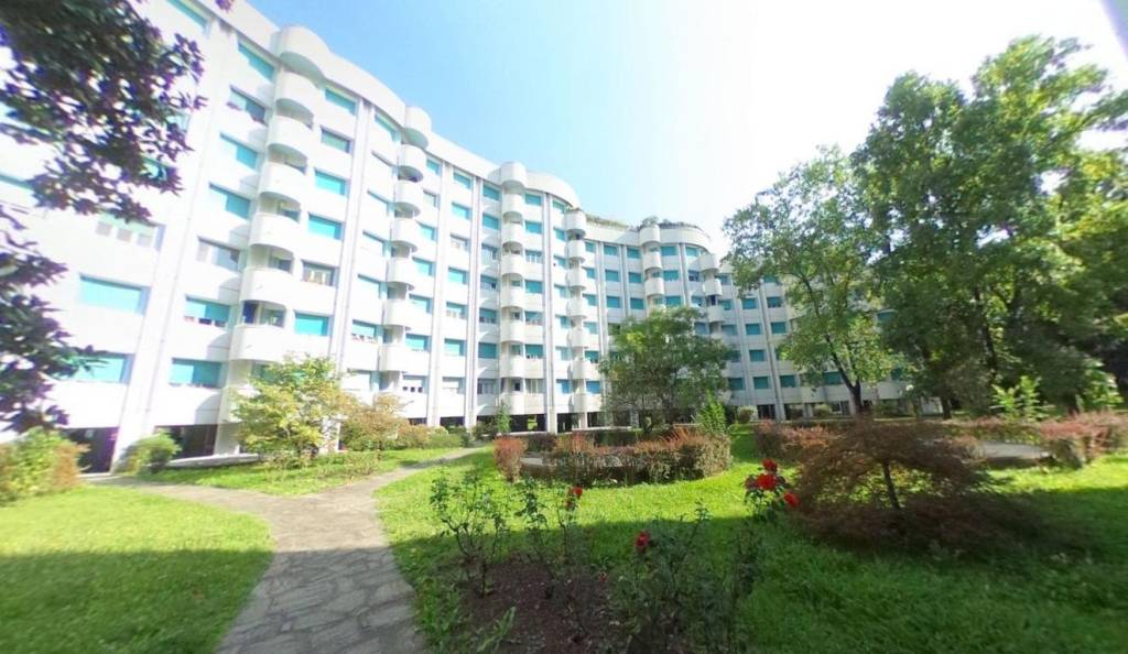 appartamento in vendita a Cinisello Balsamo in zona Campo dei Fiori