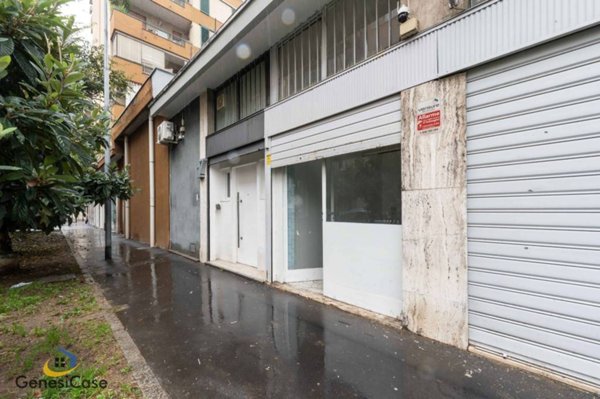 negozio in vendita a Cinisello Balsamo