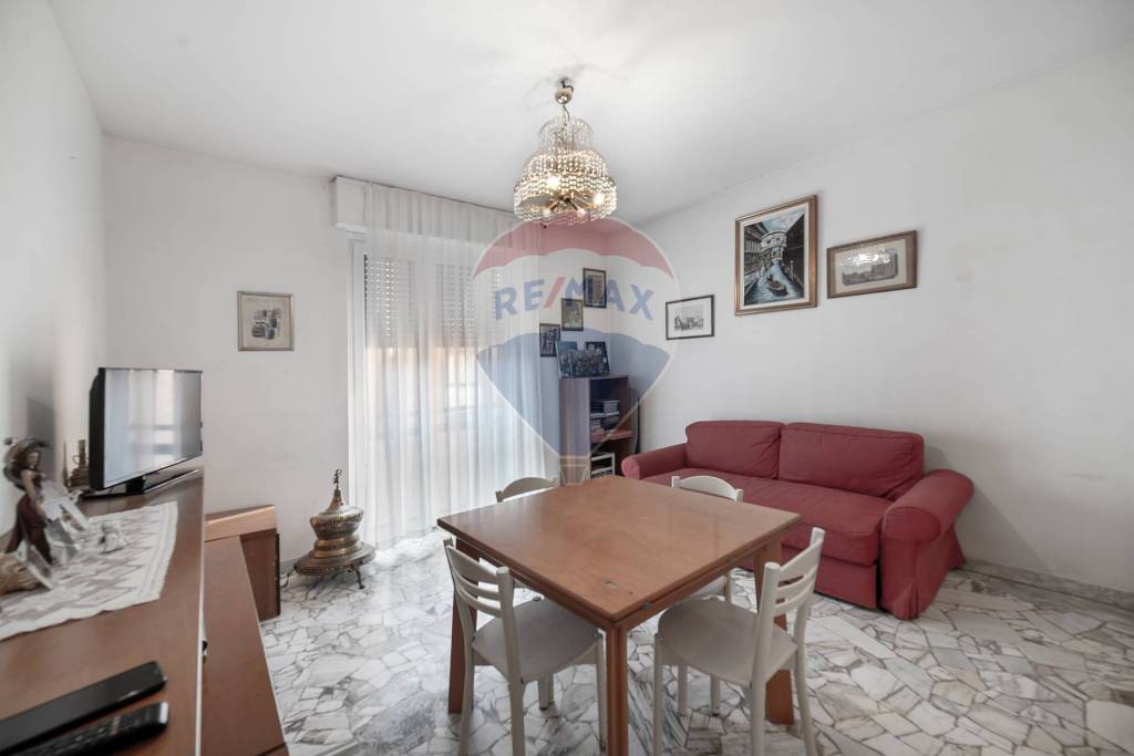 appartamento in vendita a Cinisello Balsamo in zona Crocetta