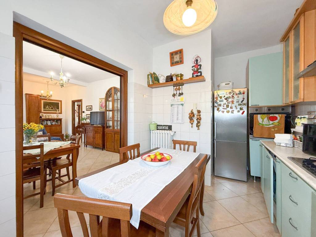 appartamento in vendita a Cinisello Balsamo in zona Campo dei Fiori