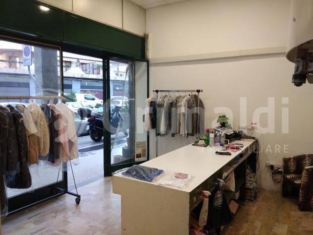 negozio in vendita a Cinisello Balsamo