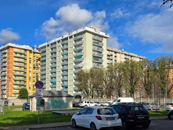 appartamento in vendita a Cinisello Balsamo in zona Robecco