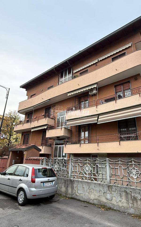 appartamento in vendita a Cinisello Balsamo in zona Campo dei Fiori