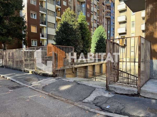 negozio in vendita a Cinisello Balsamo