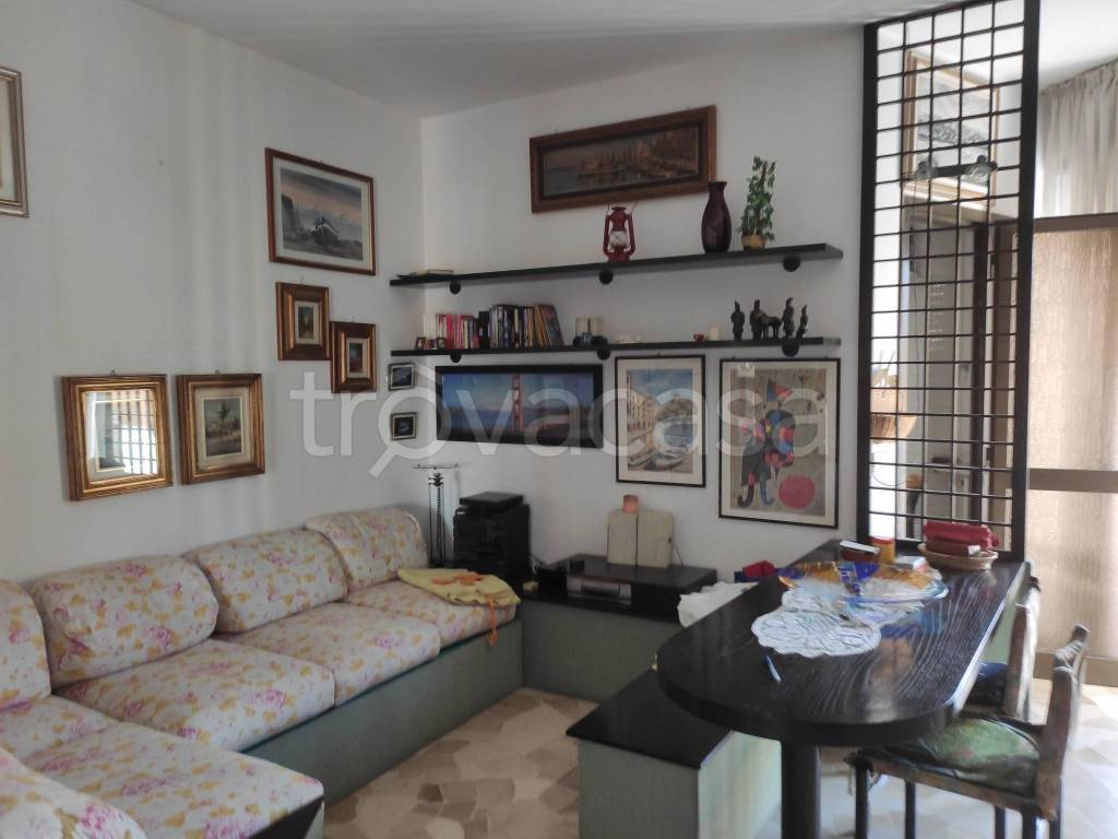 appartamento in vendita a Cinisello Balsamo in zona Bettola