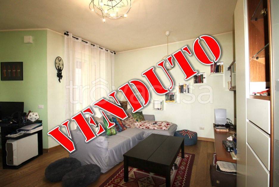 appartamento in vendita a Cinisello Balsamo in zona Campo dei Fiori