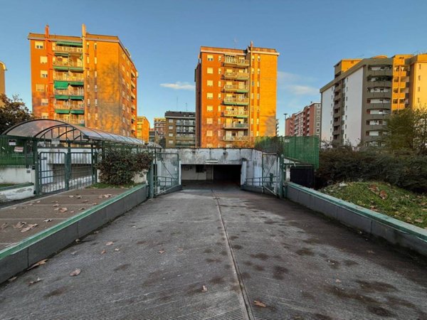 casa indipendente in vendita a Cinisello Balsamo in zona Robecco