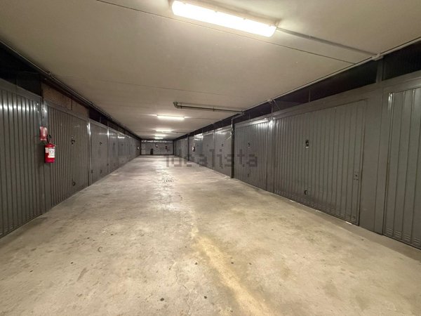 casa indipendente in vendita a Cinisello Balsamo in zona Villa Rachele