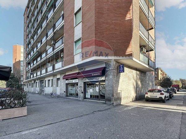 negozio in vendita a Cinisello Balsamo