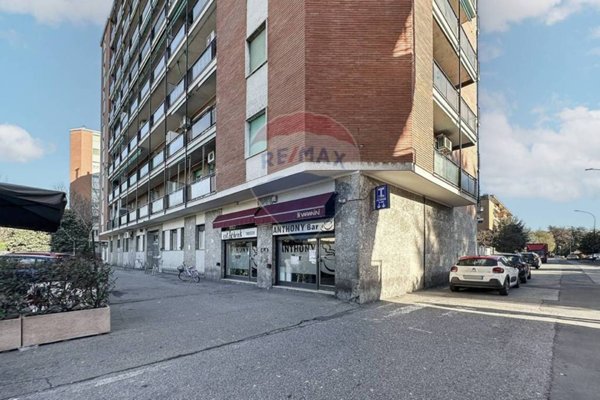 negozio in vendita a Cinisello Balsamo