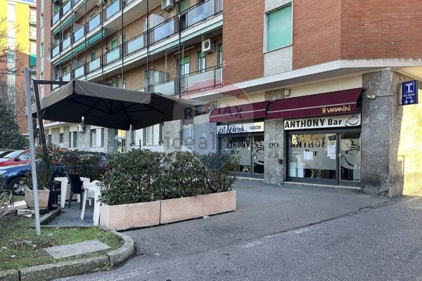 negozio in vendita a Cinisello Balsamo