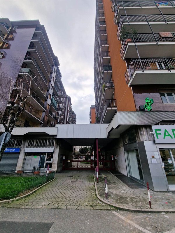 appartamento in vendita a Cinisello Balsamo in zona Villa Rachele