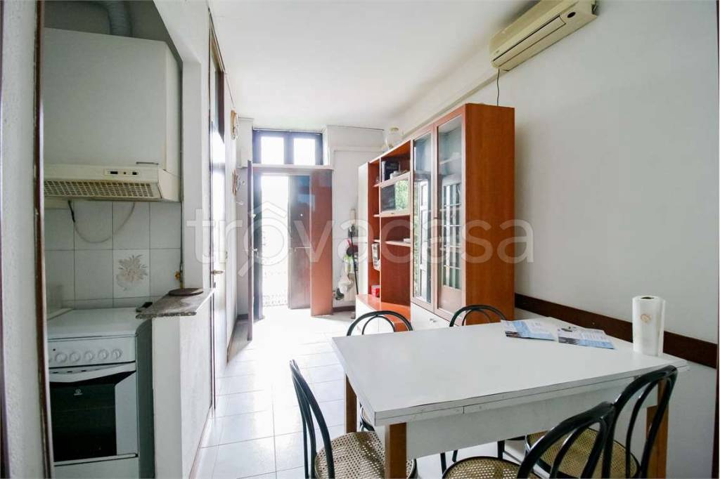 appartamento in vendita a Cinisello Balsamo in zona Bettola