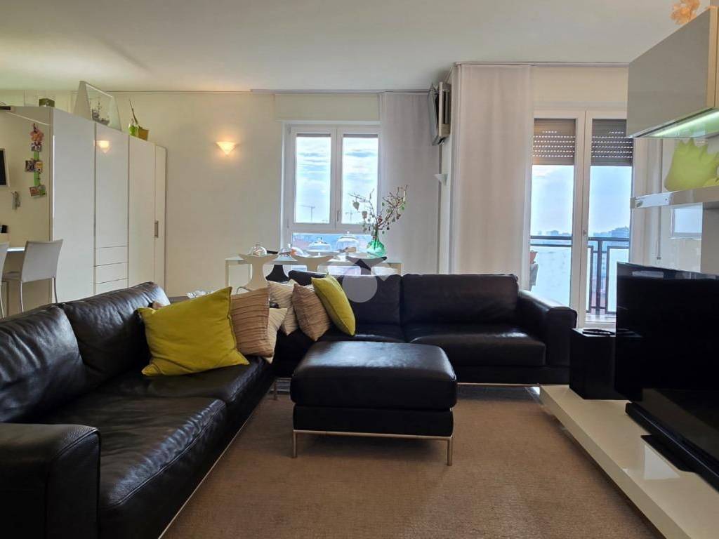 appartamento in vendita a Cinisello Balsamo in zona Robecco