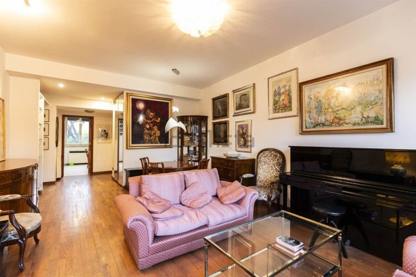 appartamento in vendita a Cinisello Balsamo in zona Campo dei Fiori